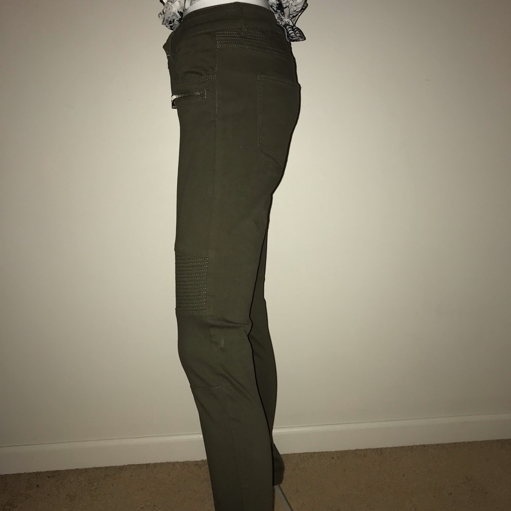 Sold - Picture 4 of 6